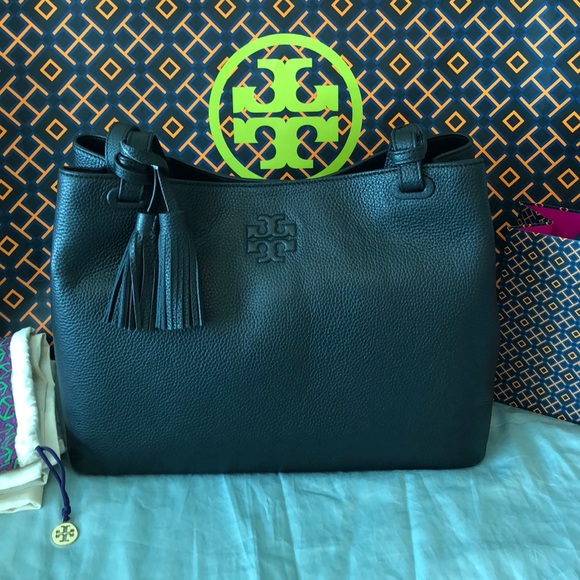 Tory Burch Handbags - Tory Burch Thea Center ZIP Tote.